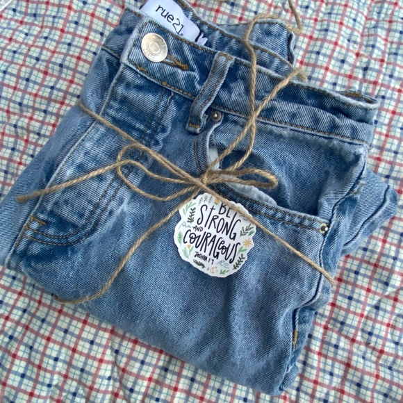 Rue 21 Denim Roll-Up Pants – Size 4 – $20  - Picture 6 of 6